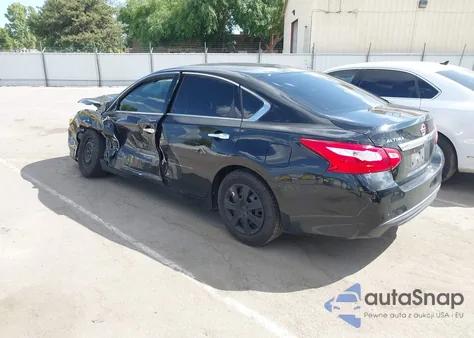 2017 Nissan Altima 2.5 из США, поврежденный, VIN 1N4AL3AP1HC154550